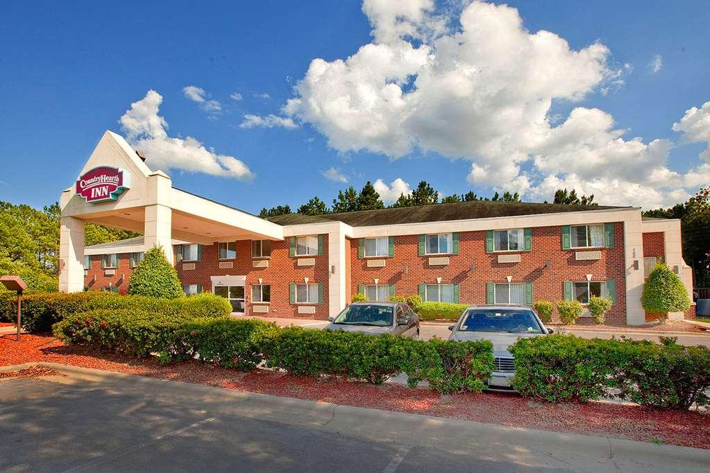 Country Hearth Inn Of Knightdale מראה חיצוני תמונה