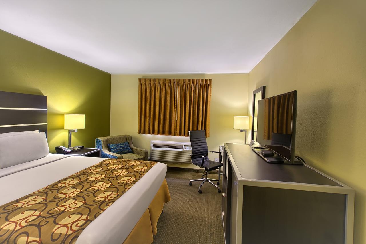 Country Hearth Inn Of Knightdale מראה חיצוני תמונה